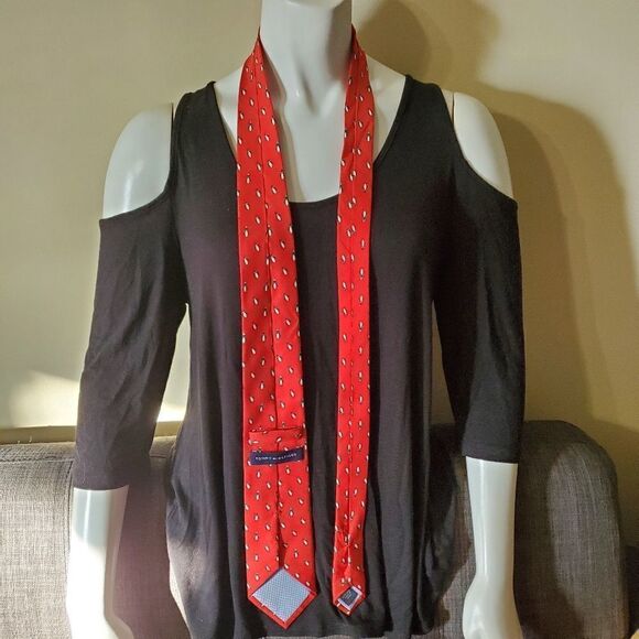 Tommy Hilfiger Red Penguin Silk Tie - Picture 4 of 5